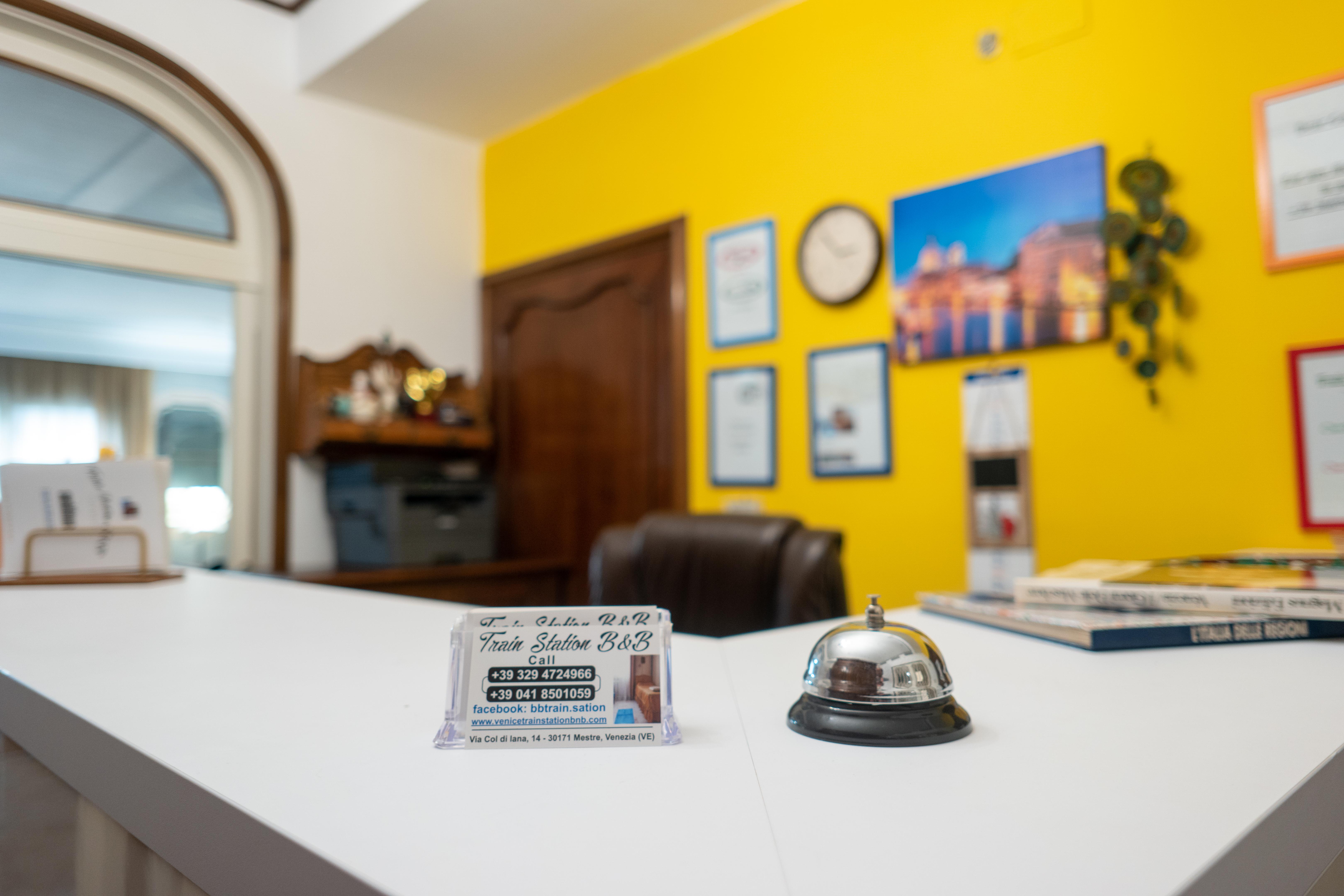 Guest House Train Station Venice - Atika & Atif Mestre Exterior photo